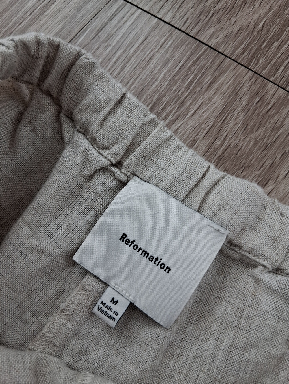 Reformation Olina Linen Pant In Oatmeal - Picture 7 of 16